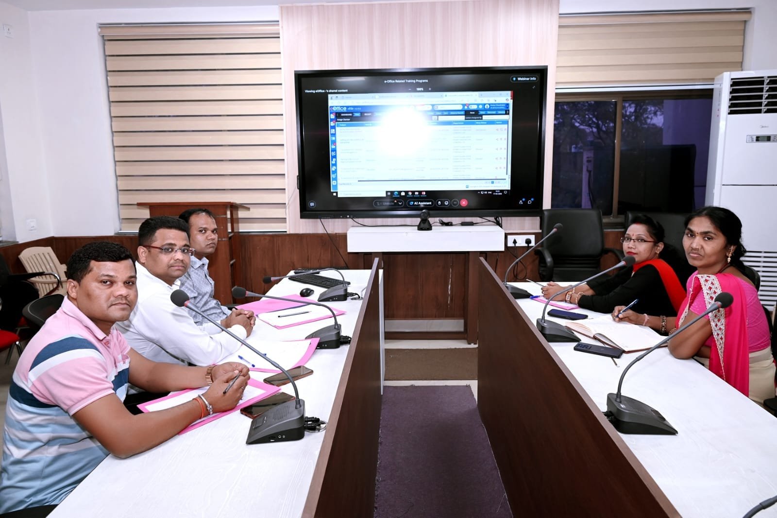 अप्रैल से सभी बिजली दफ्तर में लागू होगा ई-ऑफिस सिस्टम  - राजधानी स्थित मुख्यालय में सफलतापूर्वक संचालित है ई-ऑफिस  - डिजिटल हस्ताक्षर से हो रहा फाइलों का अनुमोदन