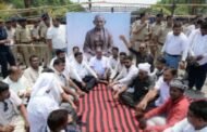 अधिकारों की अनदेखी पर विधायक का संग्राम...... तपती धूप में कलेक्ट्रेट गेट पर ब्यास कश्यप का सत्याग्रह