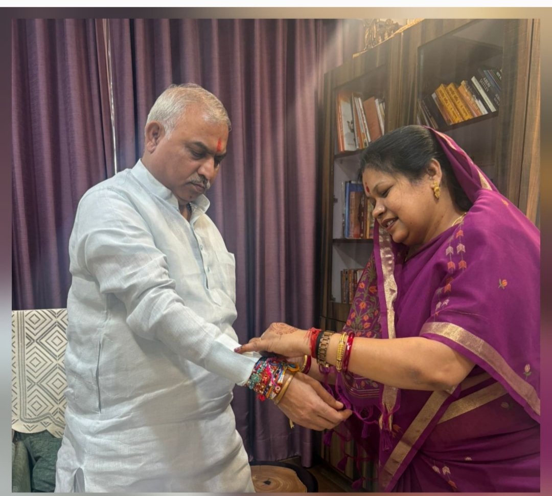 जांजगीर-चांपा लोकसभा सांसद श्रीमती कमलेश जांगड़े ने नई दिल्ली में भाजपा के वरिष्ठ पदाधिकारियों को बाँधा रक्षा सूत्र