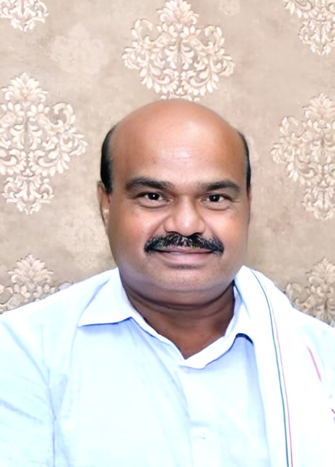 जांजगीर-नैला व चांपा रेलवे स्टेशन की सुविधाओं को लेकर विधायक ब्यास कश्यप ने रेलवे महाप्रबंधक को सौंपे पत्र
